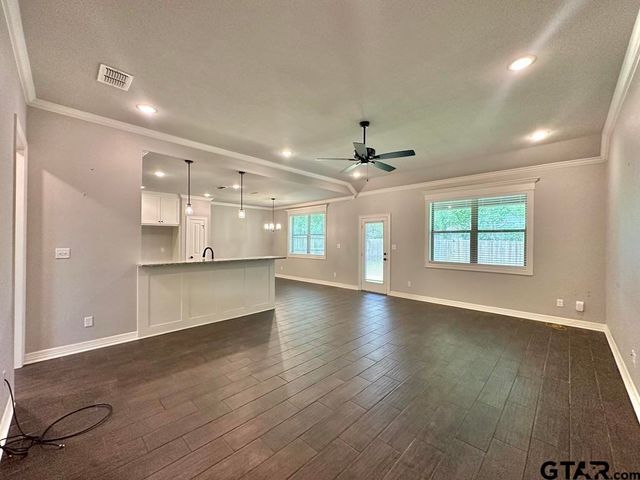 109 Rose Row Lane, Winona, TX 75792