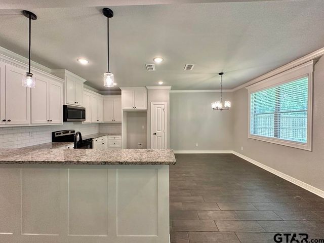 109 Rose Row Lane, Winona, TX 75792