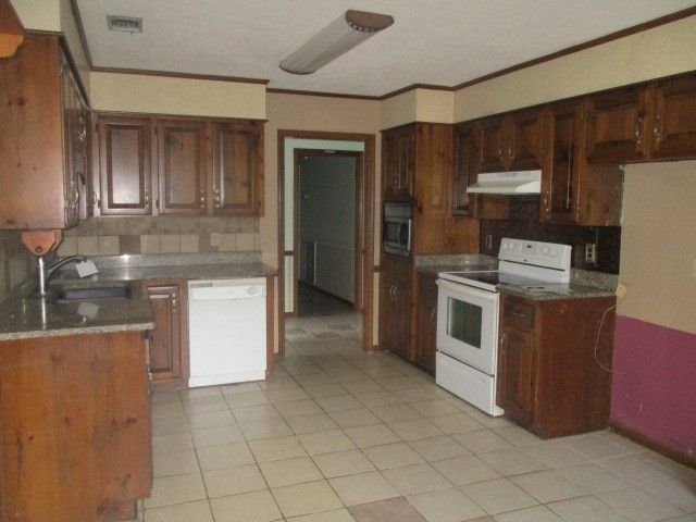 2972 Orion Drive, Waycross, GA 31503