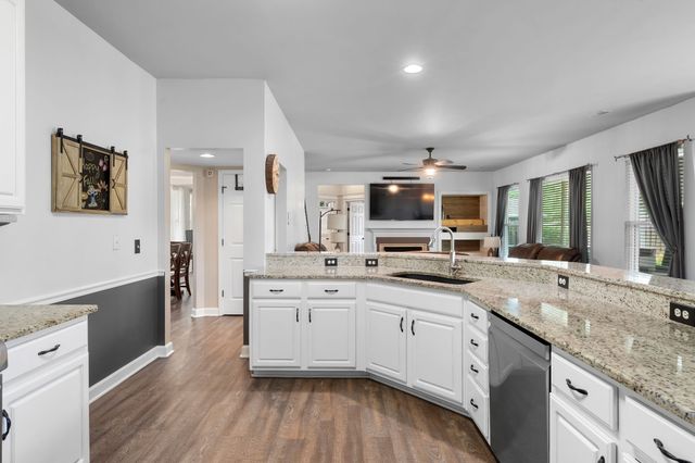 111 Camp Creek Cir, Hendersonville, TN 37075