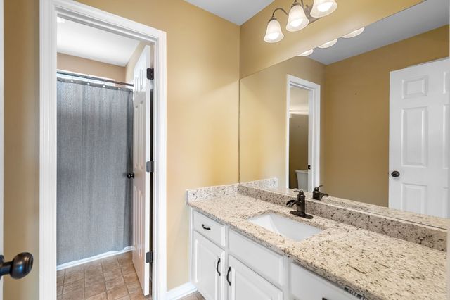 111 Camp Creek Cir, Hendersonville, TN 37075