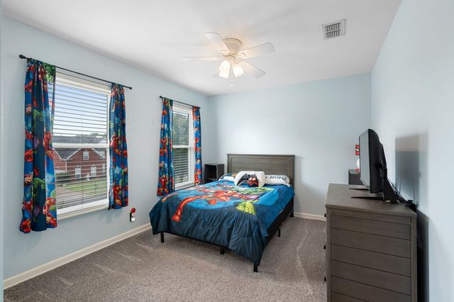 111 Camp Creek Cir, Hendersonville, TN 37075