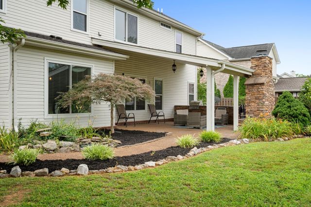 111 Camp Creek Cir, Hendersonville, TN 37075