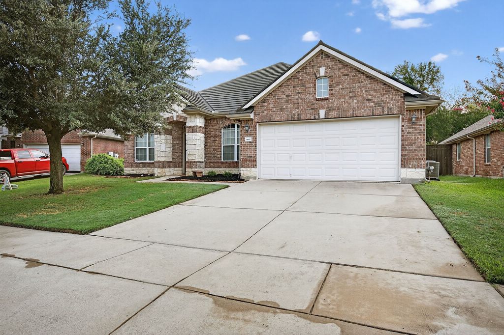 15672 Sweetpine Lane, Fort Worth, TX 76262