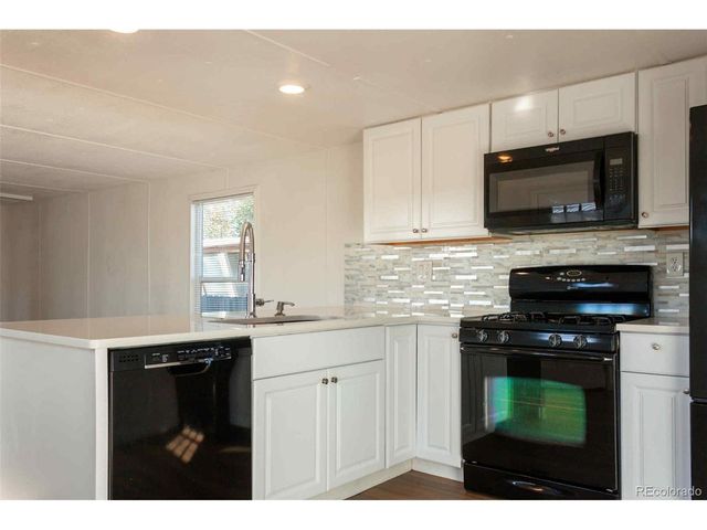 35 Royal M H Park 35, Byers, CO 80103