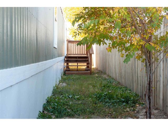 35 Royal M H Park 35, Byers, CO 80103