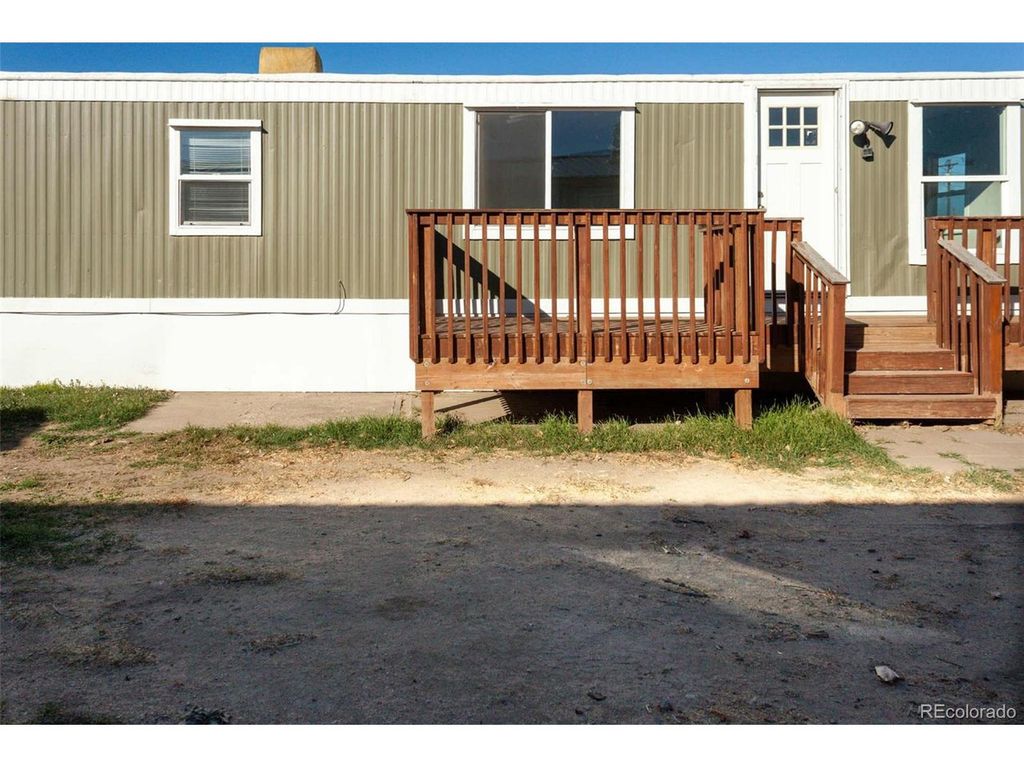 35 Royal M H Park 35, Byers, CO 80103