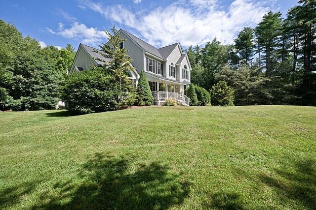 4 Hudson Drive, Kensington, NH 03833