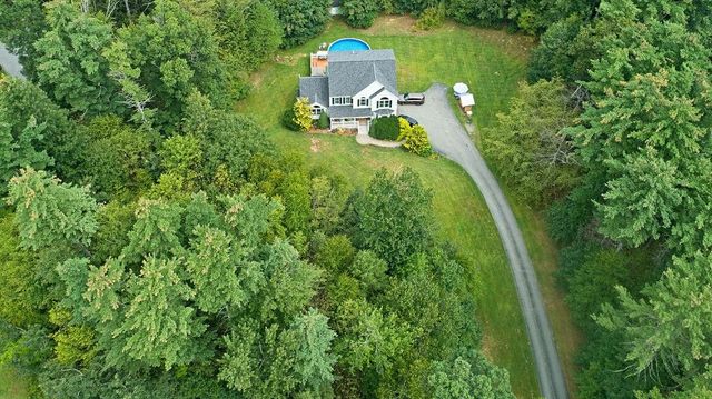 4 Hudson Drive, Kensington, NH 03833