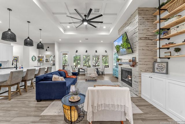 740 Sharp Springs, Bulverde, TX 78163