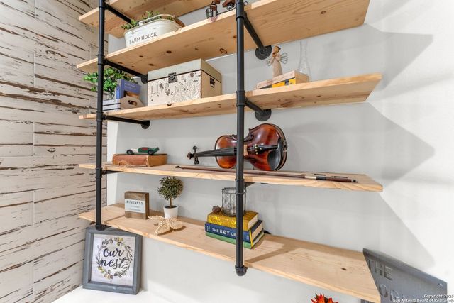 740 Sharp Springs, Bulverde, TX 78163