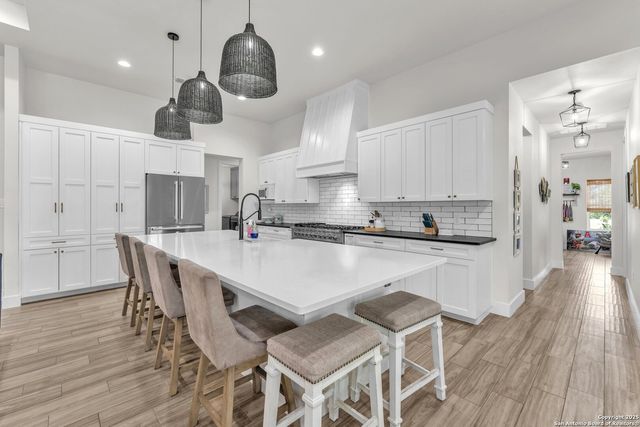 740 Sharp Springs, Bulverde, TX 78163