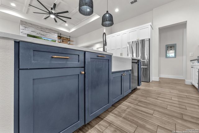 740 Sharp Springs, Bulverde, TX 78163