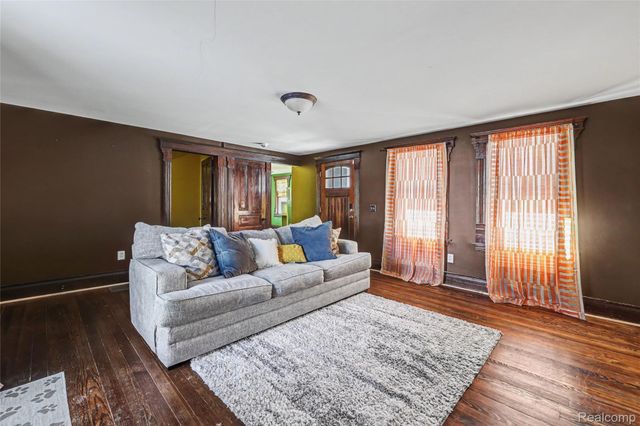 13209 E 13 Mile Road, Warren, MI 48088