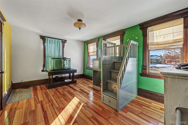 13209 E 13 Mile Road, Warren, MI 48088