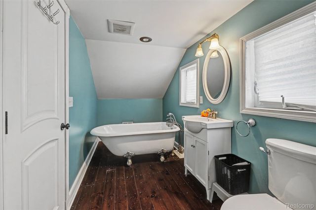 13209 E 13 Mile Road, Warren, MI 48088