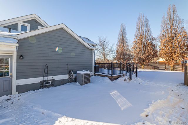 13209 E 13 Mile Road, Warren, MI 48088