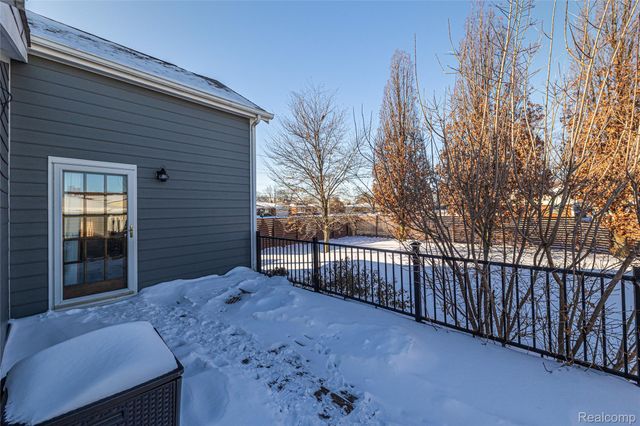 13209 E 13 Mile Road, Warren, MI 48088