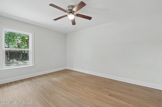 12908 Dixie Hill Drive, Moss Point, MS 39562