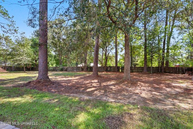12908 Dixie Hill Drive, Moss Point, MS 39562