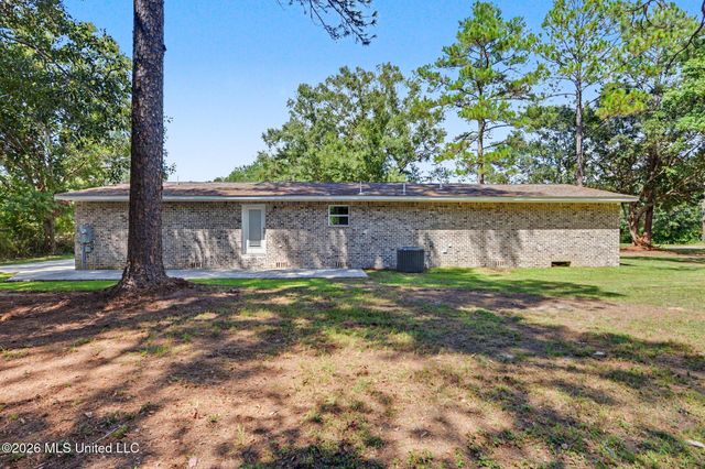 12908 Dixie Hill Drive, Moss Point, MS 39562