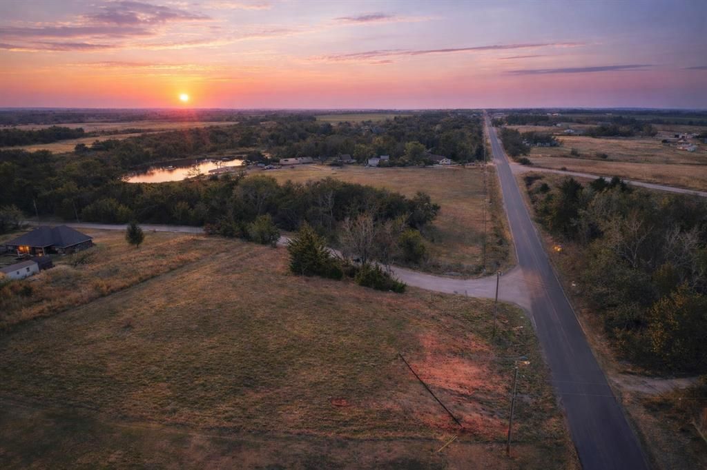 Image 1 of property listing at 1697 CR 1230, Tuttle, OK 73089