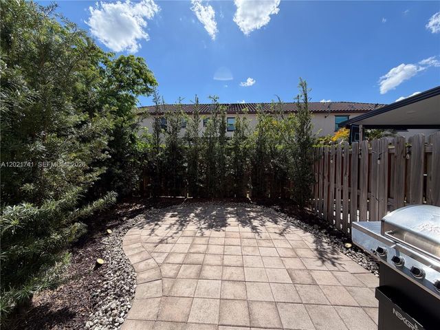 24950 SW 114th Ave, Homestead, FL 33032