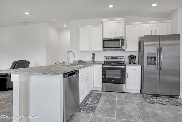 1029 Canfield Circle SE, Palm Bay, FL 32909