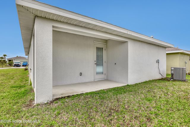 1029 Canfield Circle SE, Palm Bay, FL 32909