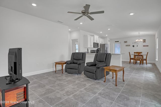 1029 Canfield Circle SE, Palm Bay, FL 32909