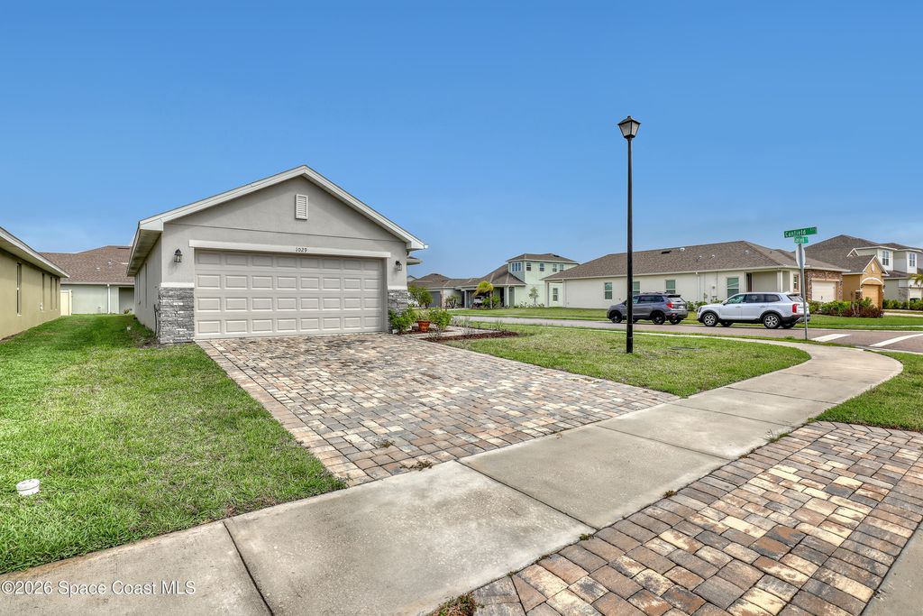 1029 Canfield Circle SE, Palm Bay, FL 32909