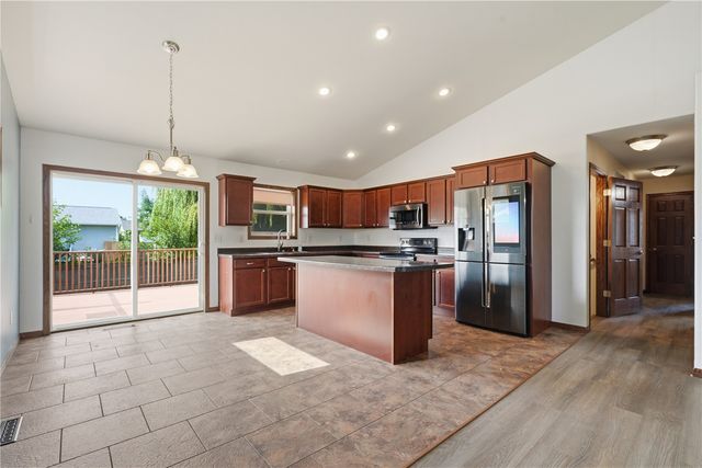 6383 Cope Drive, Marion, IA 52302