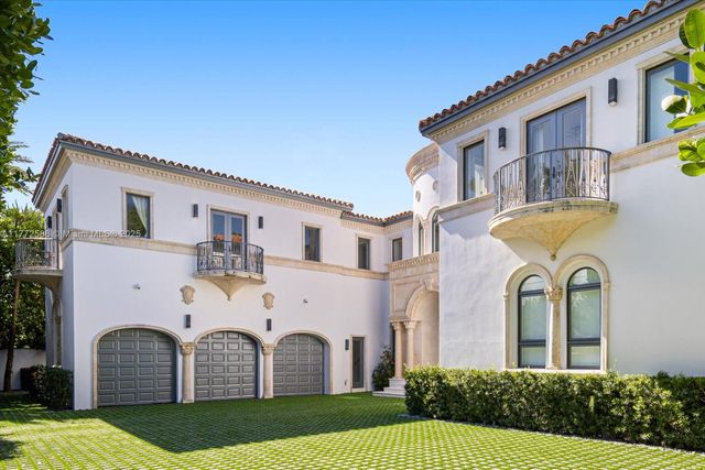 4340 N Bay Rd, Miami Beach, FL 33140