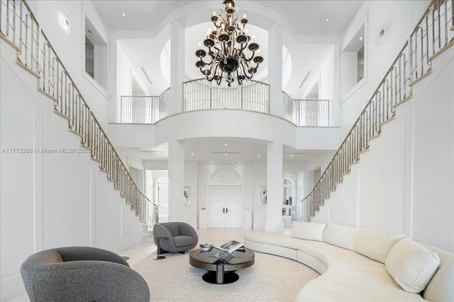 4340 N Bay Rd, Miami Beach, FL 33140