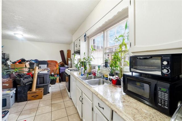 2129 Golfview SE Drive, Conyers, GA 30013