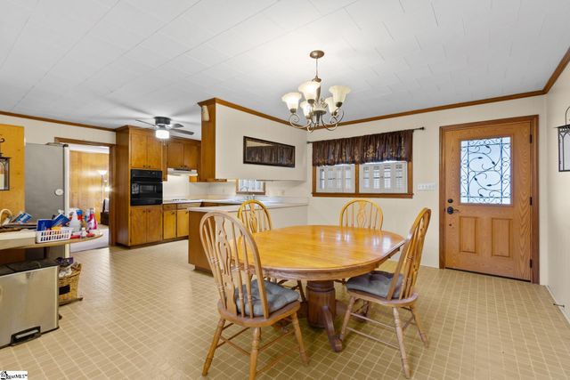 1026 Sunset Boulevard, Clinton, SC 29325