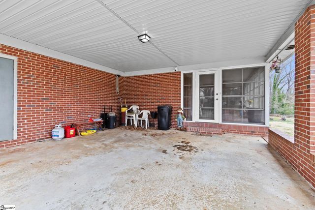 1026 Sunset Boulevard, Clinton, SC 29325