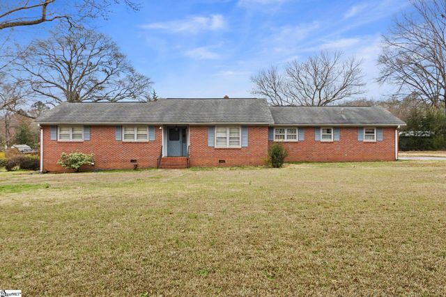 1026 Sunset Boulevard, Clinton, SC 29325