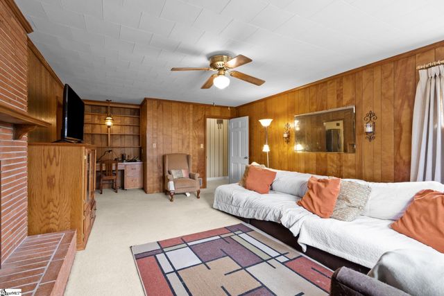 1026 Sunset Boulevard, Clinton, SC 29325