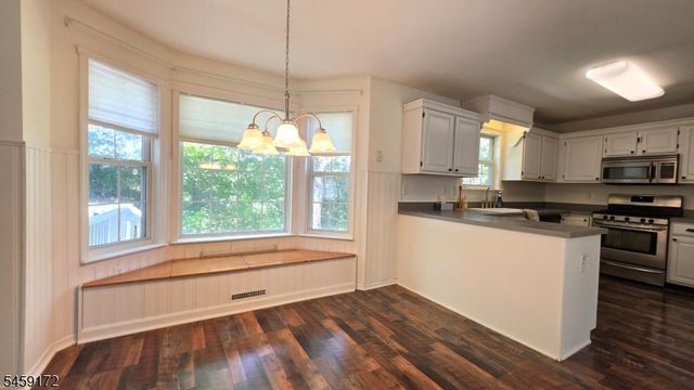 31 Summit Rd, Green Twp., NJ 07821