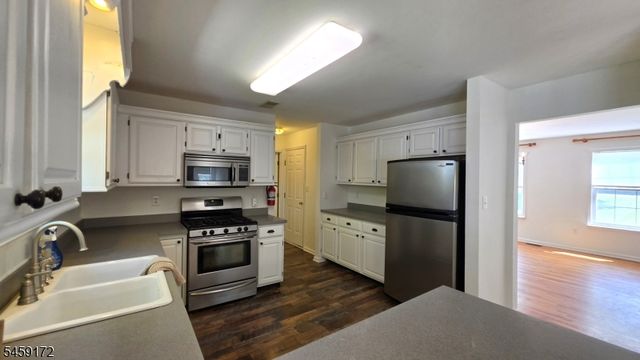31 Summit Rd, Green Twp., NJ 07821