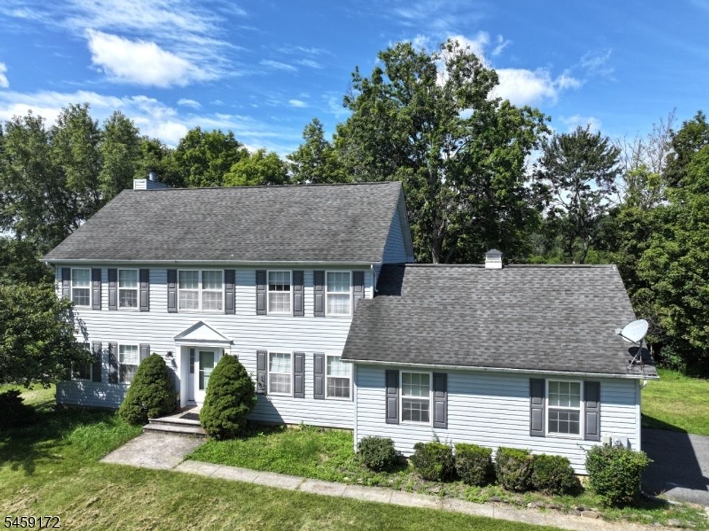 31 Summit Rd, Green Twp., NJ 07821