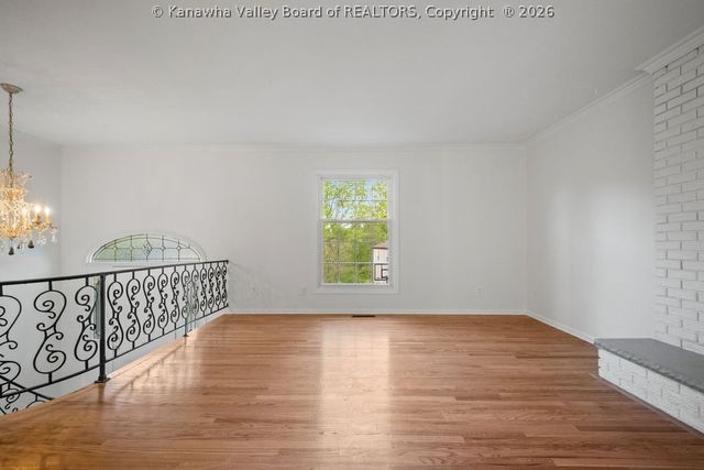 1384 Nottingham Road, Charleston, WV 25314