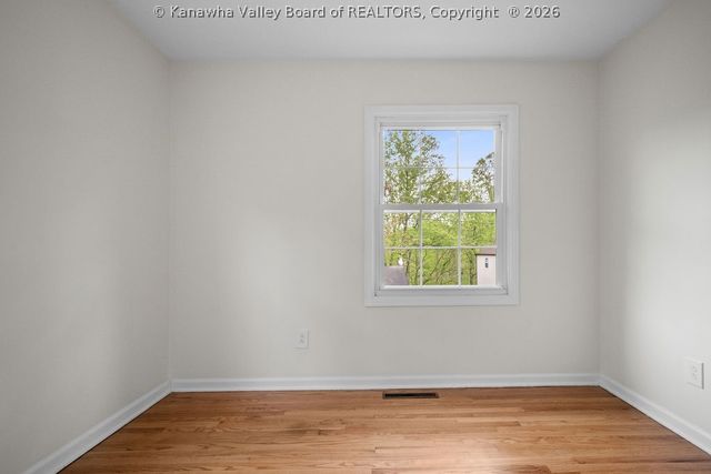 1384 Nottingham Road, Charleston, WV 25314