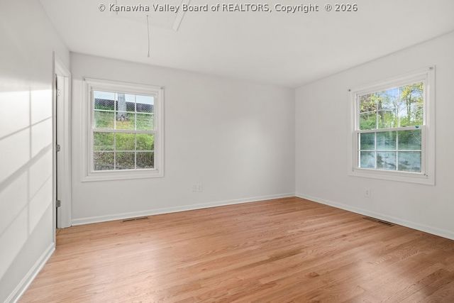 1384 Nottingham Road, Charleston, WV 25314