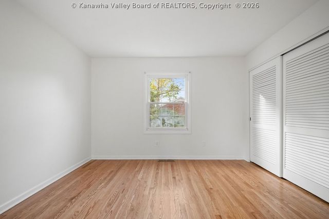 1384 Nottingham Road, Charleston, WV 25314