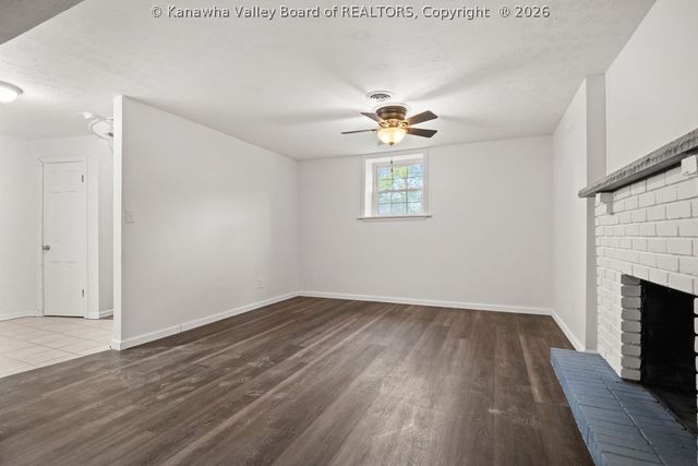 1384 Nottingham Road, Charleston, WV 25314