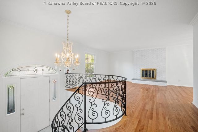 1384 Nottingham Road, Charleston, WV 25314
