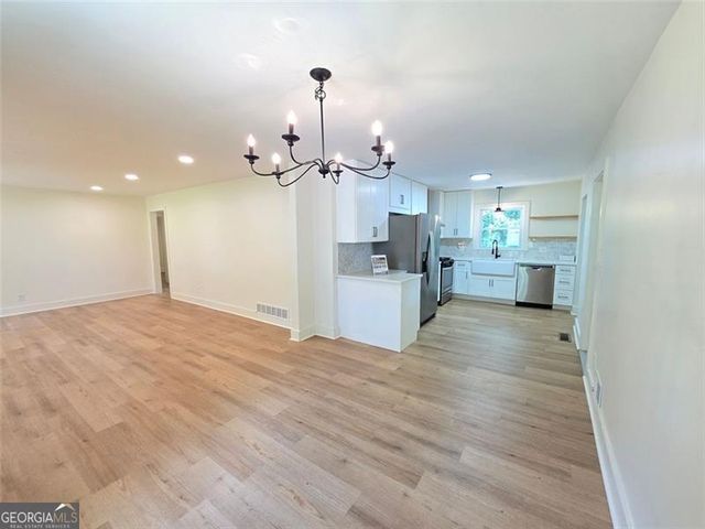 705 STEWART, Marietta, GA 30064