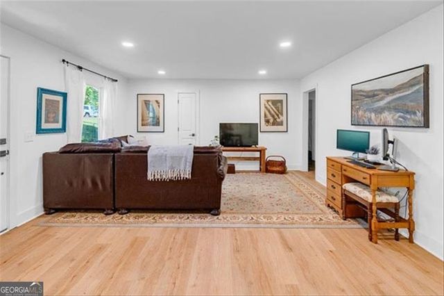 705 STEWART, Marietta, GA 30064